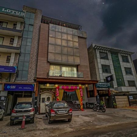 Townhouse 450 Dwarka Hotel Delhi  Exterior photo