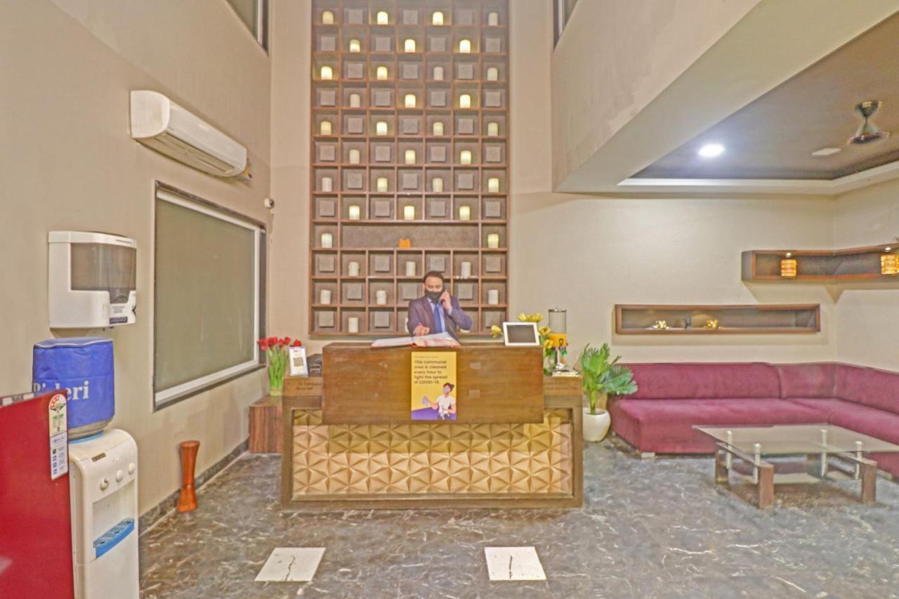 Townhouse 450 Dwarka Hotel Delhi  Exterior photo